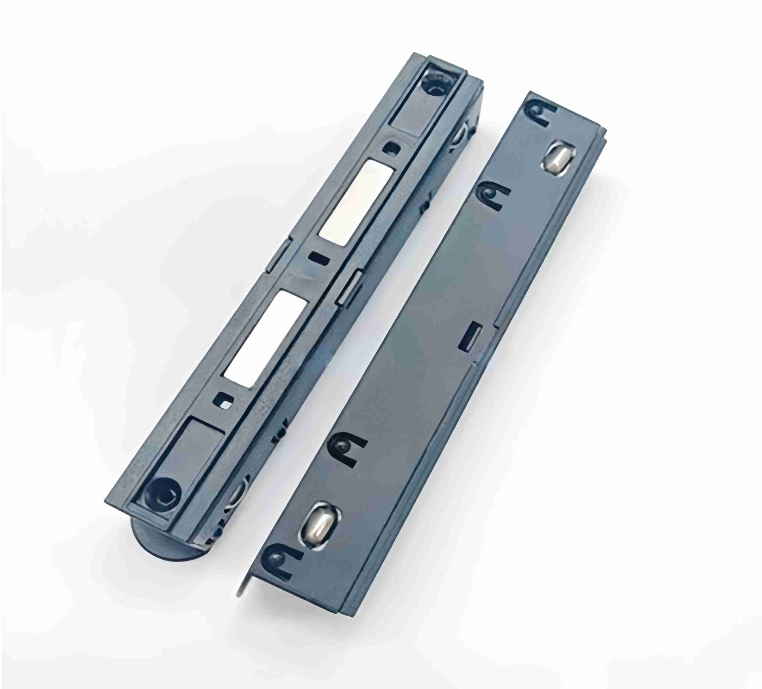 Magnetic conductive head